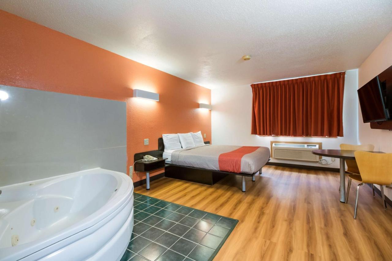 Motel 6-Davenport, Ia エクステリア 写真